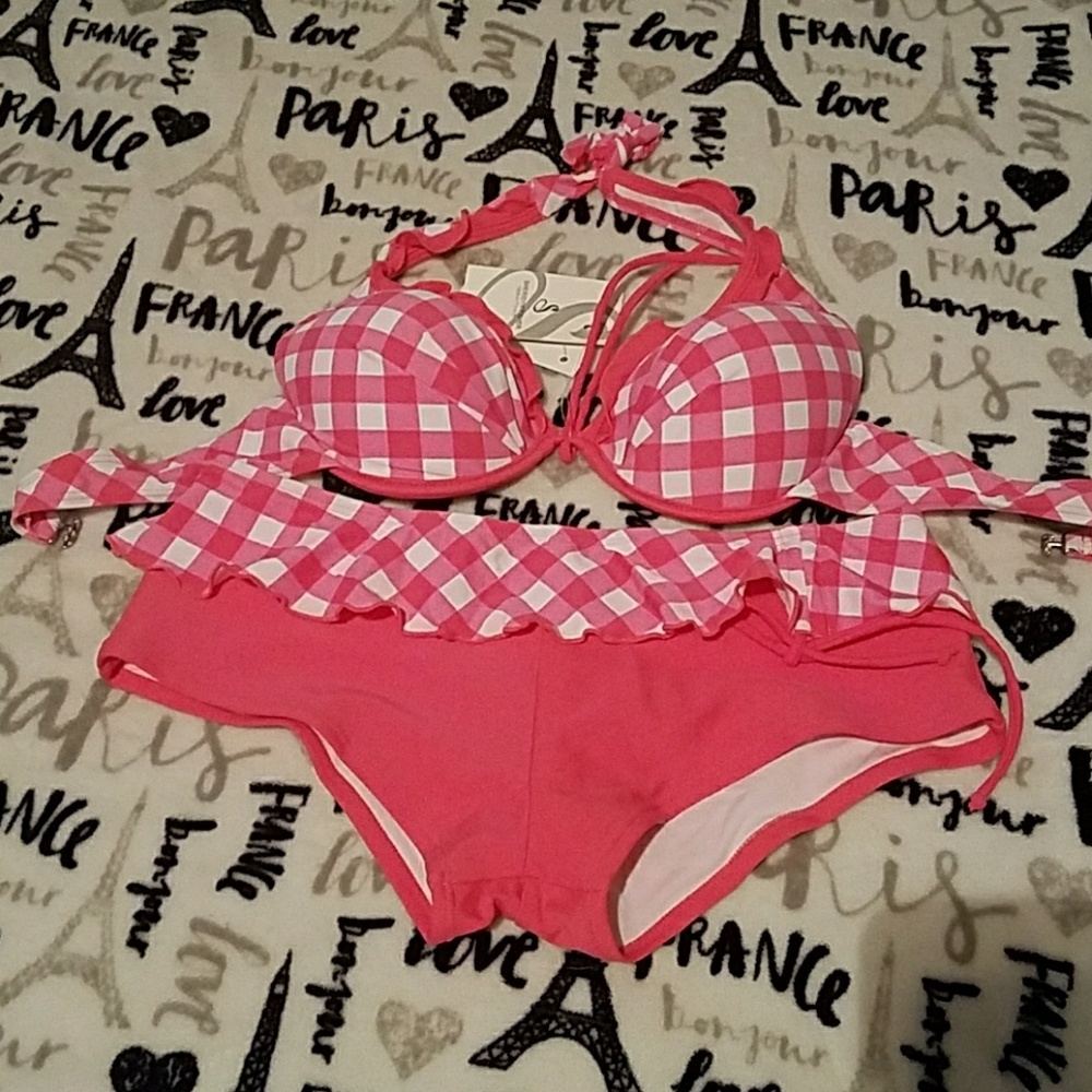 Sheridyn Fisher bikini